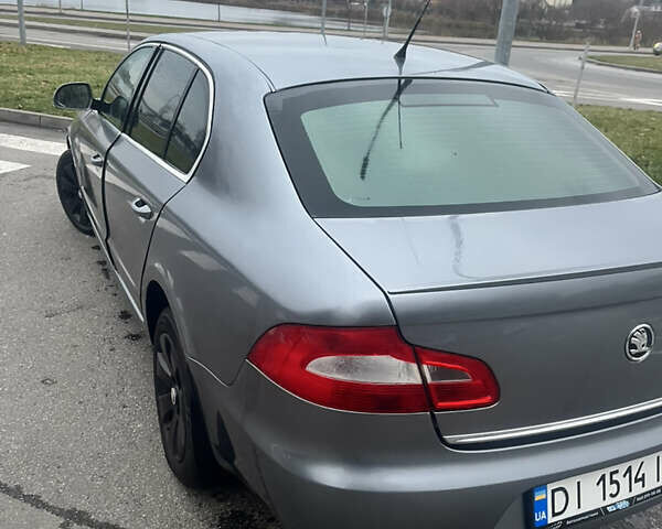 Сірий Шкода Суперб, об'ємом двигуна 1.8 л та пробігом 218 тис. км за 7500 $, фото 4 на Automoto.ua