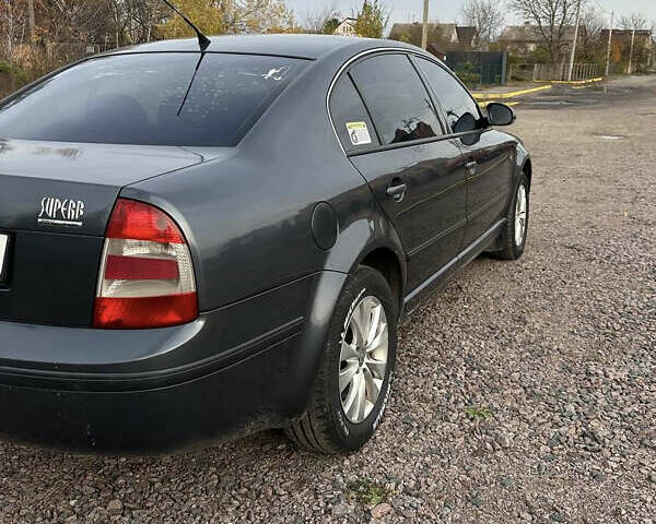 Серый Шкода Суперб, объемом двигателя 1.8 л и пробегом 315 тыс. км за 5100 $, фото 5 на Automoto.ua