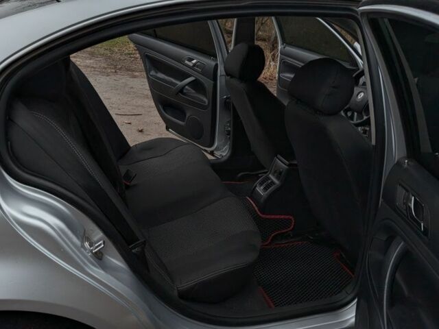 Серый Шкода Суперб, объемом двигателя 1.8 л и пробегом 296 тыс. км за 5500 $, фото 14 на Automoto.ua