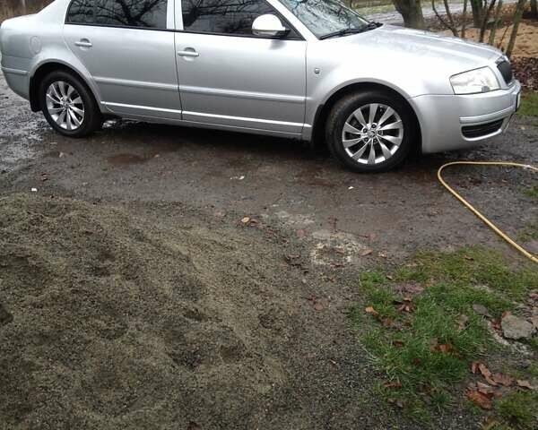 Серый Шкода Суперб, объемом двигателя 1.78 л и пробегом 193 тыс. км за 6200 $, фото 8 на Automoto.ua