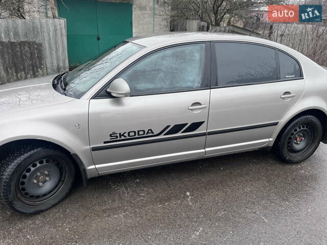 Серый Шкода Суперб, объемом двигателя 1.9 л и пробегом 350 тыс. км за 6600 $, фото 3 на Automoto.ua