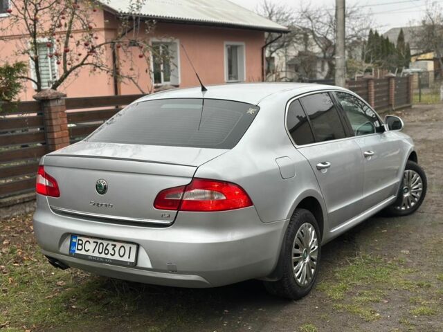 Серый Шкода Суперб, объемом двигателя 1.8 л и пробегом 255 тыс. км за 7499 $, фото 6 на Automoto.ua