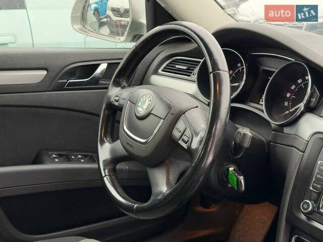 Серый Шкода Суперб, объемом двигателя 1.8 л и пробегом 88 тыс. км за 8200 $, фото 24 на Automoto.ua