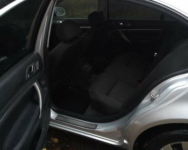 Серый Шкода Суперб, объемом двигателя 1.78 л и пробегом 193 тыс. км за 6200 $, фото 21 на Automoto.ua