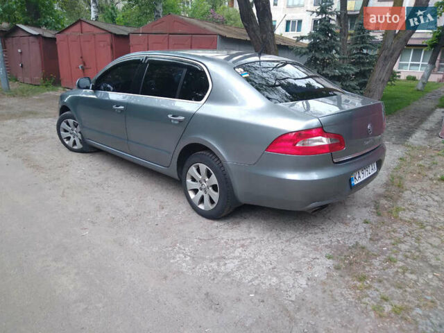 Сірий Шкода Суперб, об'ємом двигуна 1.8 л та пробігом 250 тис. км за 9000 $, фото 2 на Automoto.ua