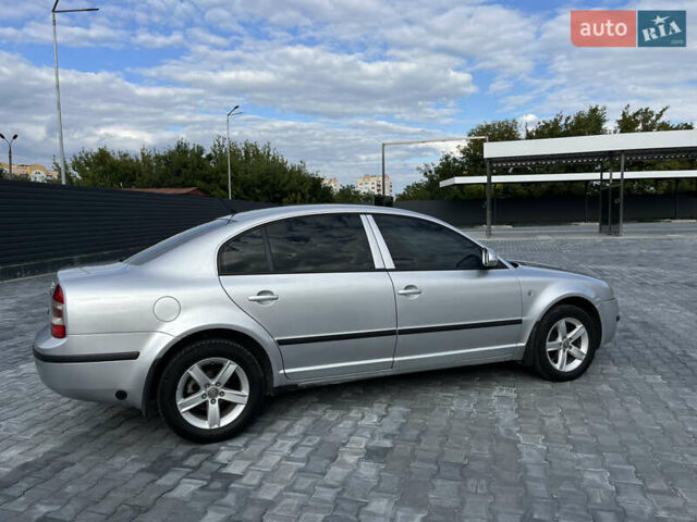 Сірий Шкода Суперб, об'ємом двигуна 1.8 л та пробігом 249 тис. км за 5800 $, фото 23 на Automoto.ua