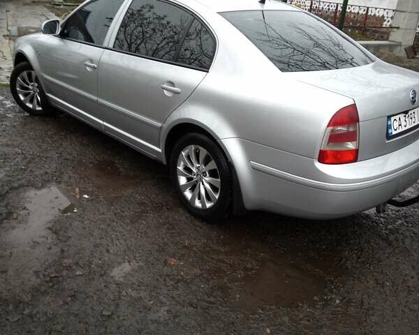 Серый Шкода Суперб, объемом двигателя 1.78 л и пробегом 193 тыс. км за 6200 $, фото 7 на Automoto.ua