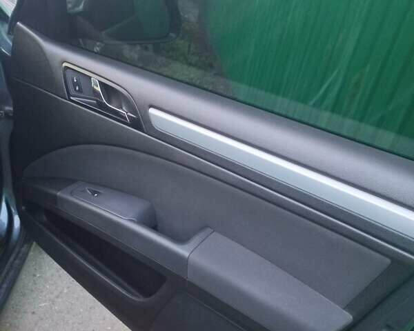 Серый Шкода Суперб, объемом двигателя 1.9 л и пробегом 317 тыс. км за 8000 $, фото 4 на Automoto.ua