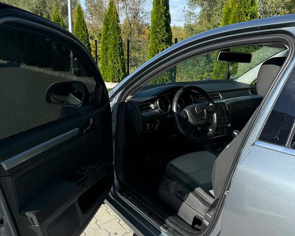 Сірий Шкода Суперб, об'ємом двигуна 1.8 л та пробігом 322 тис. км за 6300 $, фото 8 на Automoto.ua