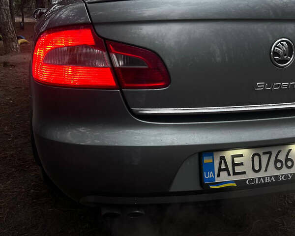 Сірий Шкода Суперб, об'ємом двигуна 1.8 л та пробігом 240 тис. км за 7500 $, фото 8 на Automoto.ua