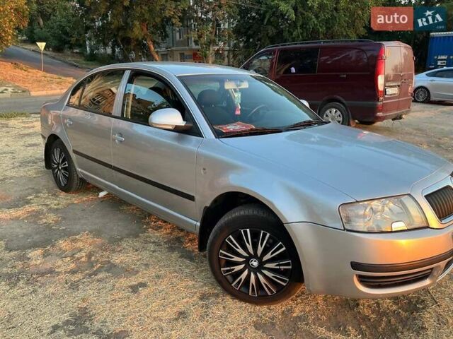 Шкода Суперб 2008 в Николаеве на Automoto.ua Серый Шкода Суперб, объемом двигателя 1.78 л и пробегом 344 тыс. км за 5300 $, фото 4 на Automoto.ua