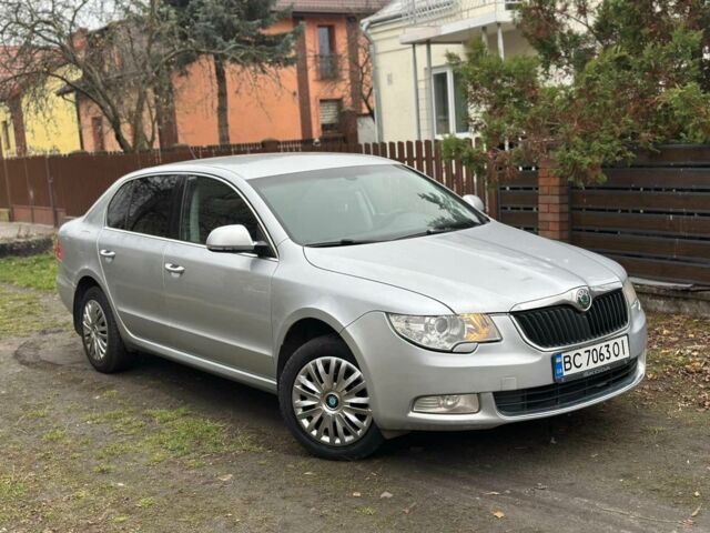 Серый Шкода Суперб, объемом двигателя 1.8 л и пробегом 255 тыс. км за 7499 $, фото 1 на Automoto.ua