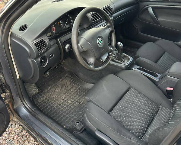 Серый Шкода Суперб, объемом двигателя 1.8 л и пробегом 315 тыс. км за 5100 $, фото 14 на Automoto.ua