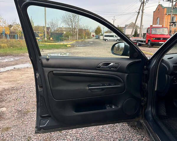 Серый Шкода Суперб, объемом двигателя 1.8 л и пробегом 315 тыс. км за 5100 $, фото 12 на Automoto.ua