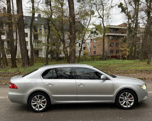 Серый Шкода Суперб, объемом двигателя 1.8 л и пробегом 247 тыс. км за 7400 $, фото 7 на Automoto.ua