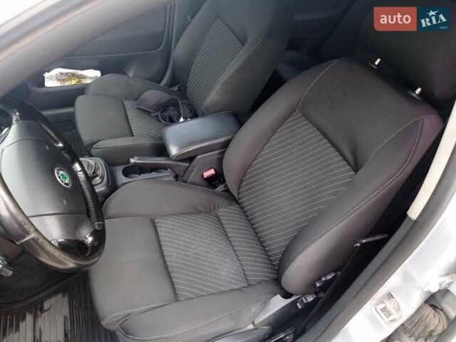 Сірий Шкода Суперб, об'ємом двигуна 1.78 л та пробігом 287 тис. км за 4990 $, фото 12 на Automoto.ua