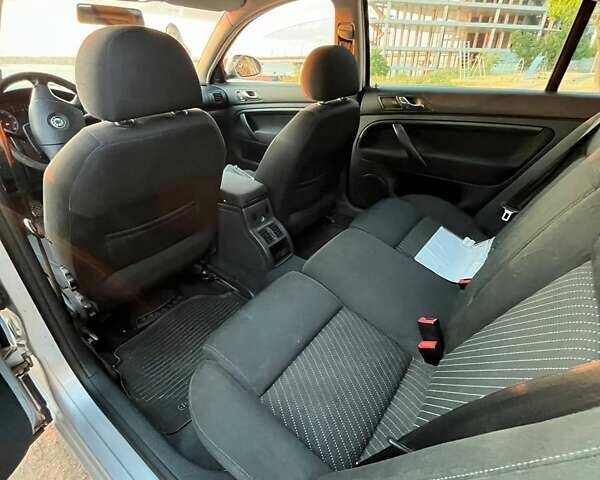 Шкода Суперб 2008 в Николаеве на Automoto.ua Серый Шкода Суперб, объемом двигателя 1.78 л и пробегом 344 тыс. км за 5300 $, фото 6 на Automoto.ua