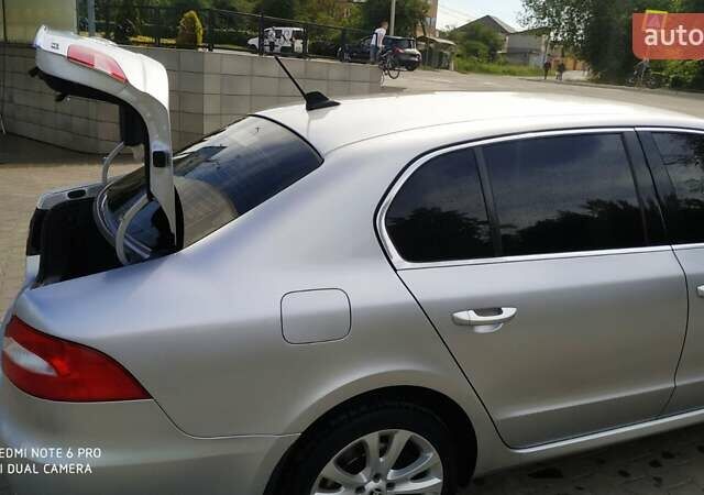 Серый Шкода Суперб, объемом двигателя 1.8 л и пробегом 230 тыс. км за 8999 $, фото 5 на Automoto.ua