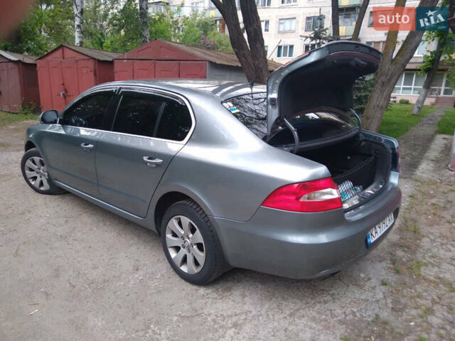 Сірий Шкода Суперб, об'ємом двигуна 1.8 л та пробігом 250 тис. км за 9000 $, фото 3 на Automoto.ua