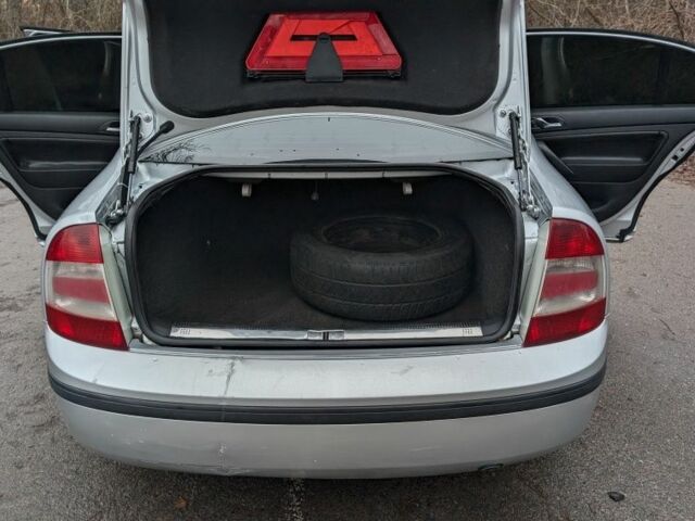 Серый Шкода Суперб, объемом двигателя 1.8 л и пробегом 296 тыс. км за 5500 $, фото 8 на Automoto.ua