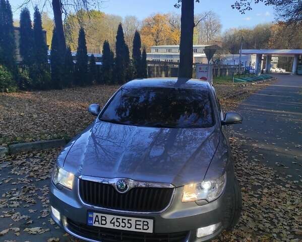Серый Шкода Суперб, объемом двигателя 1.97 л и пробегом 250 тыс. км за 8699 $, фото 1 на Automoto.ua