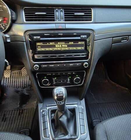 Серый Шкода Суперб, объемом двигателя 1.39 л и пробегом 221 тыс. км за 7000 $, фото 8 на Automoto.ua