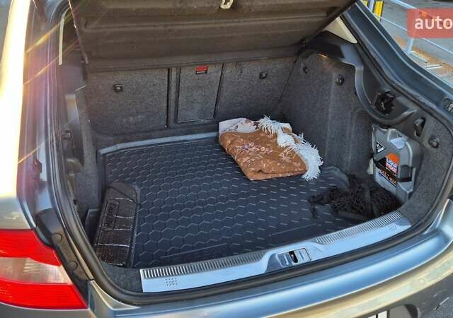 Серый Шкода Суперб, объемом двигателя 1.39 л и пробегом 221 тыс. км за 7000 $, фото 11 на Automoto.ua