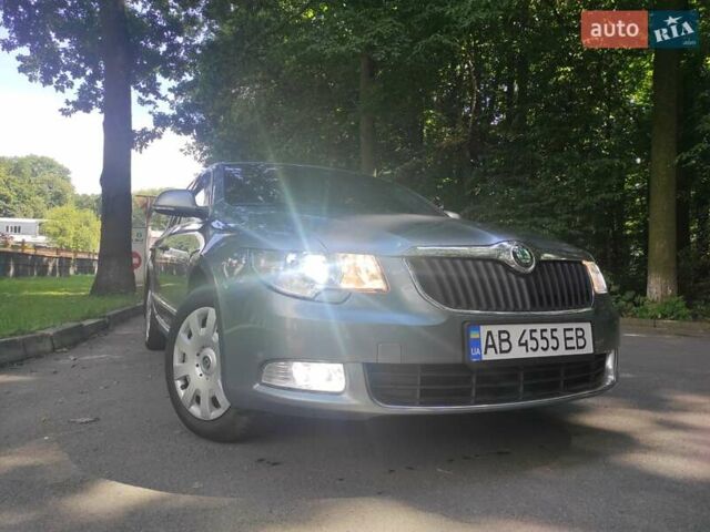 Сірий Шкода Суперб, об'ємом двигуна 1.97 л та пробігом 250 тис. км за 8599 $, фото 5 на Automoto.ua