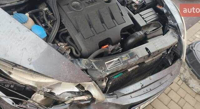 Серый Шкода Суперб, объемом двигателя 1.6 л и пробегом 315 тыс. км за 3500 $, фото 6 на Automoto.ua