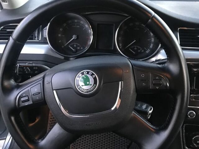 Сірий Шкода Суперб, об'ємом двигуна 2 л та пробігом 361 тис. км за 8100 $, фото 22 на Automoto.ua