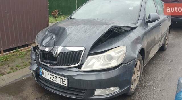 Серый Шкода Суперб, объемом двигателя 1.6 л и пробегом 315 тыс. км за 3500 $, фото 3 на Automoto.ua