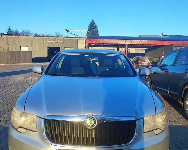 Серый Шкода Суперб, объемом двигателя 1.9 л и пробегом 297 тыс. км за 8450 $, фото 3 на Automoto.ua