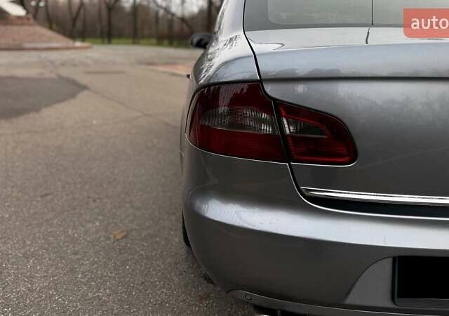 Серый Шкода Суперб, объемом двигателя 0 л и пробегом 187 тыс. км за 9899 $, фото 8 на Automoto.ua