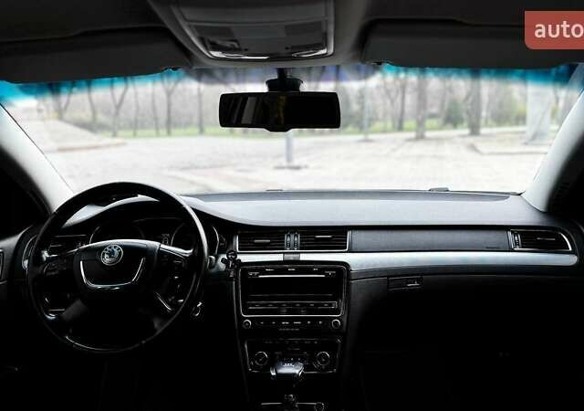 Серый Шкода Суперб, объемом двигателя 0 л и пробегом 187 тыс. км за 9899 $, фото 13 на Automoto.ua