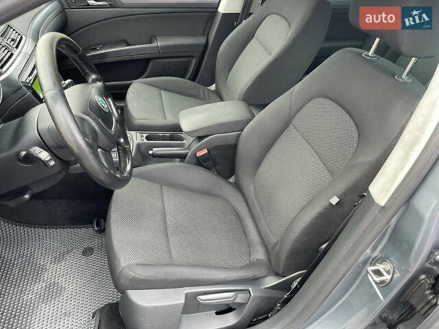 Сірий Шкода Суперб, об'ємом двигуна 1.9 л та пробігом 280 тис. км за 7190 $, фото 10 на Automoto.ua