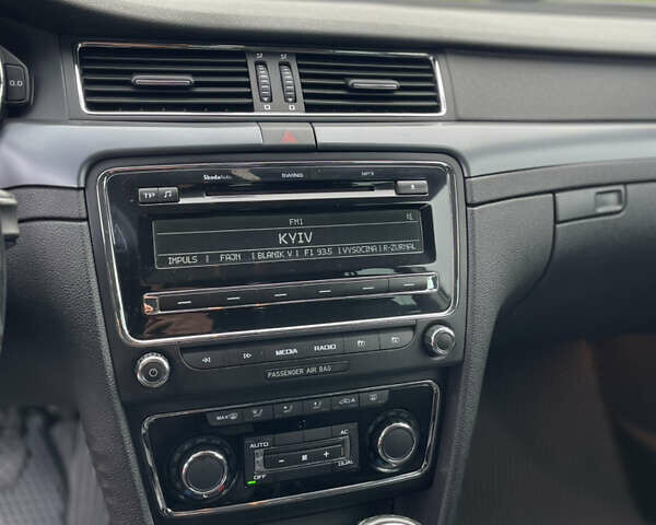 Сірий Шкода Суперб, об'ємом двигуна 1.9 л та пробігом 280 тис. км за 7190 $, фото 12 на Automoto.ua