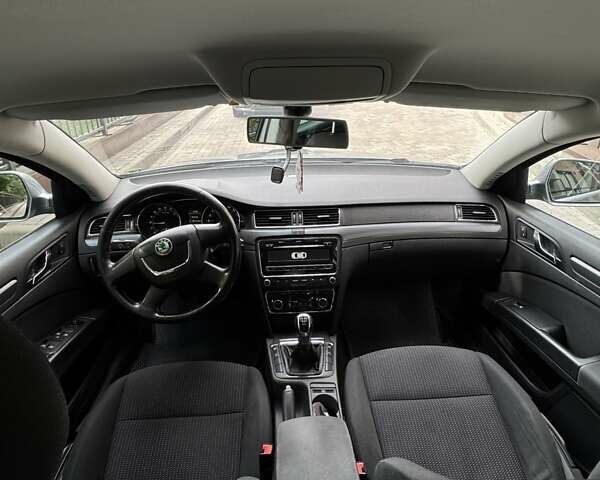 Сірий Шкода Суперб, об'ємом двигуна 1.9 л та пробігом 283 тис. км за 7500 $, фото 21 на Automoto.ua