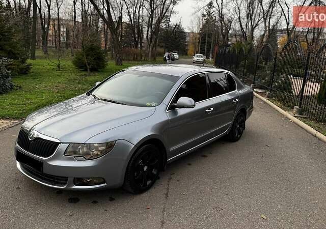 Серый Шкода Суперб, объемом двигателя 0 л и пробегом 187 тыс. км за 9899 $, фото 5 на Automoto.ua
