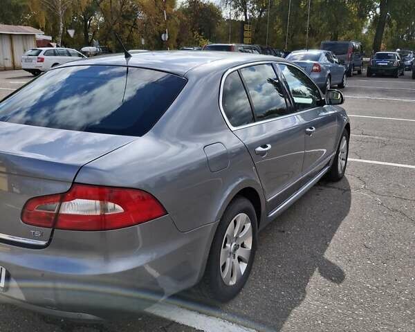 Сірий Шкода Суперб, об'ємом двигуна 1.8 л та пробігом 235 тис. км за 8500 $, фото 16 на Automoto.ua