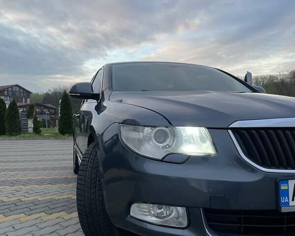 Сірий Шкода Суперб, об'ємом двигуна 1.97 л та пробігом 355 тис. км за 8500 $, фото 4 на Automoto.ua