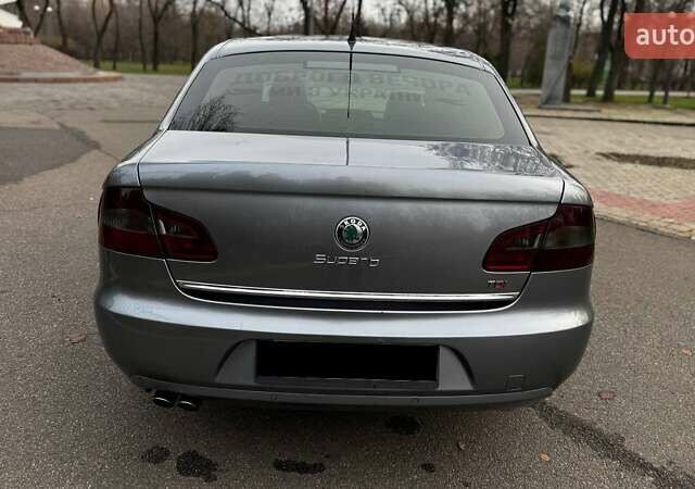 Серый Шкода Суперб, объемом двигателя 0 л и пробегом 187 тыс. км за 9899 $, фото 7 на Automoto.ua