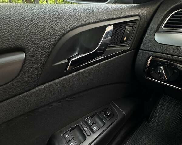 Сірий Шкода Суперб, об'ємом двигуна 1.9 л та пробігом 283 тис. км за 7500 $, фото 26 на Automoto.ua