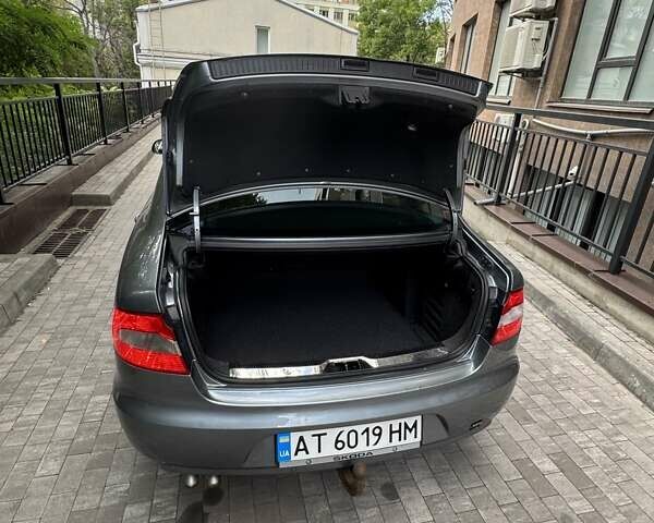 Сірий Шкода Суперб, об'ємом двигуна 1.9 л та пробігом 283 тис. км за 7500 $, фото 15 на Automoto.ua