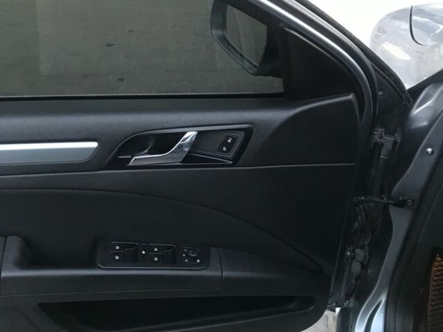 Сірий Шкода Суперб, об'ємом двигуна 2 л та пробігом 361 тис. км за 8100 $, фото 16 на Automoto.ua