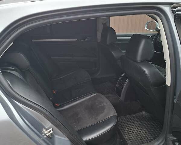 Серый Шкода Суперб, объемом двигателя 1.8 л и пробегом 227 тыс. км за 9044 $, фото 2 на Automoto.ua