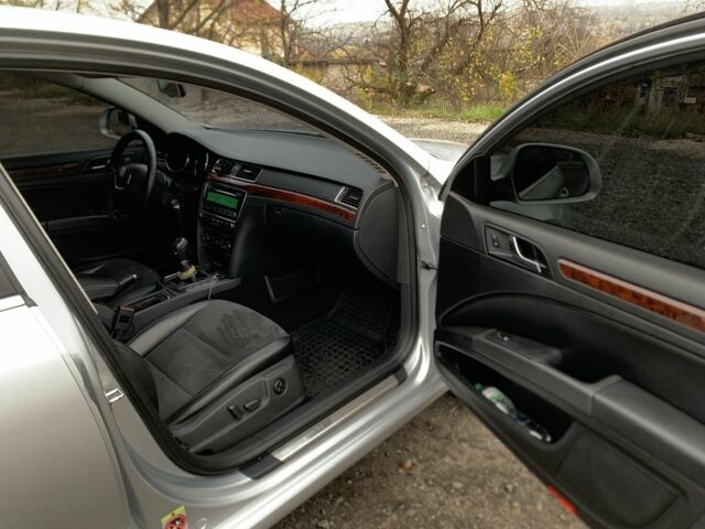 Сірий Шкода Суперб, об'ємом двигуна 1.4 л та пробігом 400 тис. км за 9999 $, фото 18 на Automoto.ua