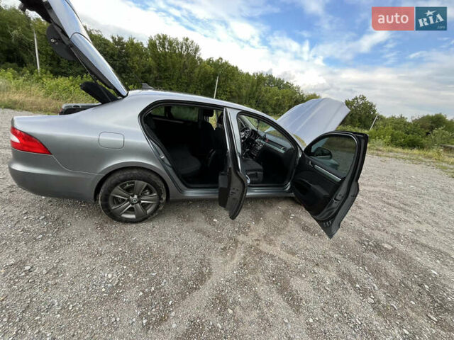 Серый Шкода Суперб, объемом двигателя 1.9 л и пробегом 282 тыс. км за 10200 $, фото 34 на Automoto.ua