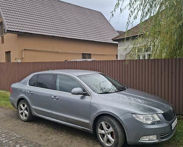 Серый Шкода Суперб, объемом двигателя 1.8 л и пробегом 227 тыс. км за 9044 $, фото 4 на Automoto.ua