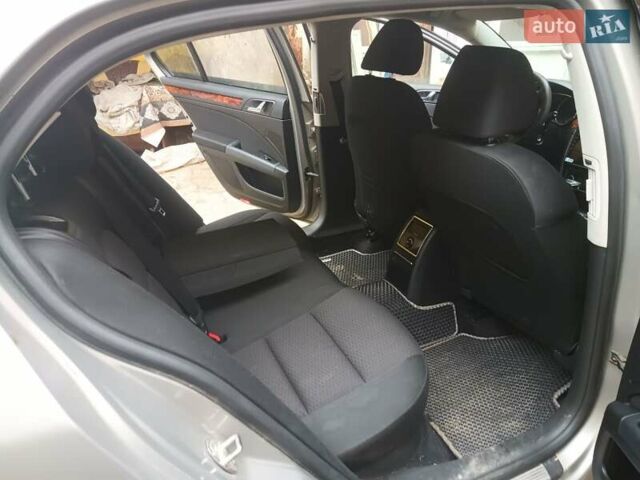 Сірий Шкода Суперб, об'ємом двигуна 1.8 л та пробігом 275 тис. км за 5500 $, фото 5 на Automoto.ua