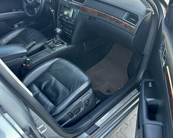 Сірий Шкода Суперб, об'ємом двигуна 2 л та пробігом 286 тис. км за 9800 $, фото 6 на Automoto.ua